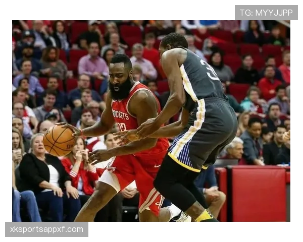 恩比德挡拆制造错位效率提升领先哈登拉开得分差距